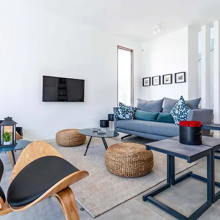 Azure Leda * Protaras